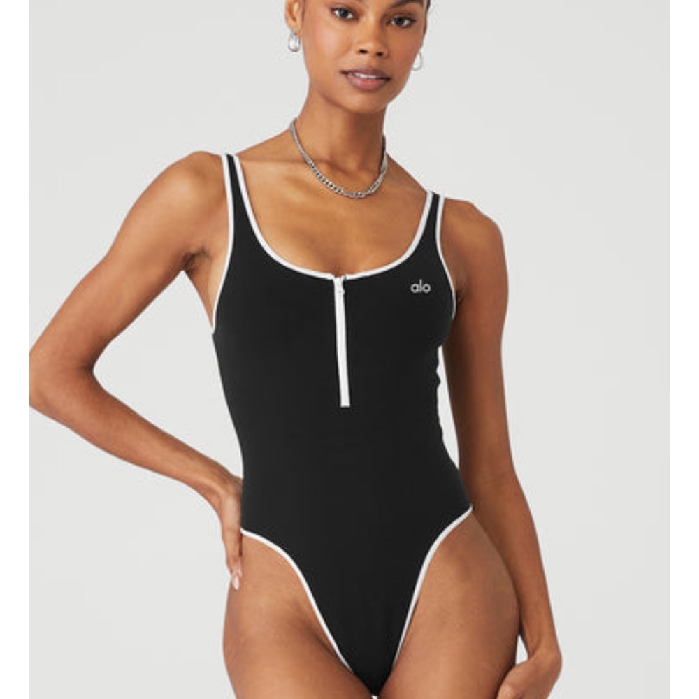 Alo supernova bodysuit. Black and white size large